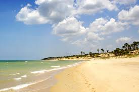 Pantai Slopeng